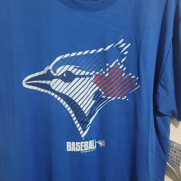 Toronto Blue Jays Men's short Sleeved T-Shirt - Picture 2 of 4